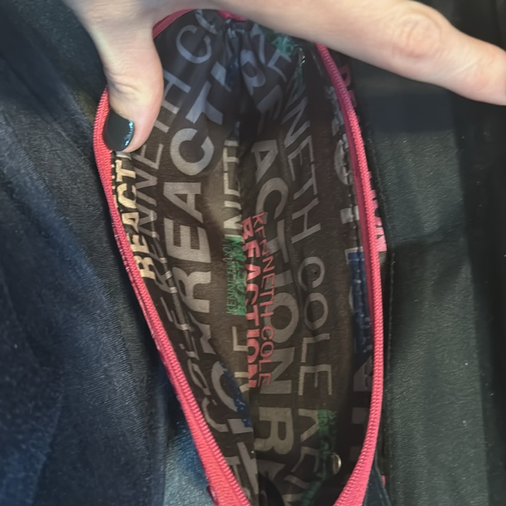 Pink clutch - Picture 4 of 5